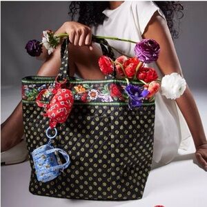 Vera Bradley Original Premium Cotton Tote Bag in Vibrant Black, UO